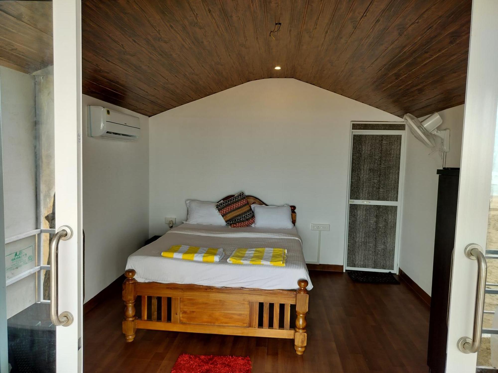 Omkar Resort